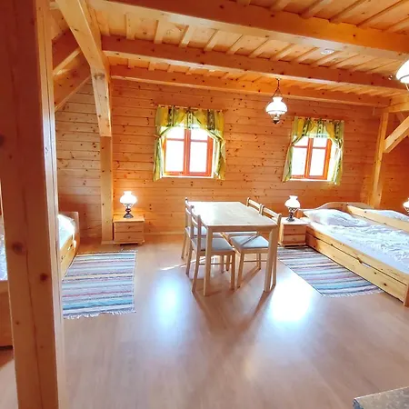 بيت للعطل Roubenka S Tenisovymi Kurty *
